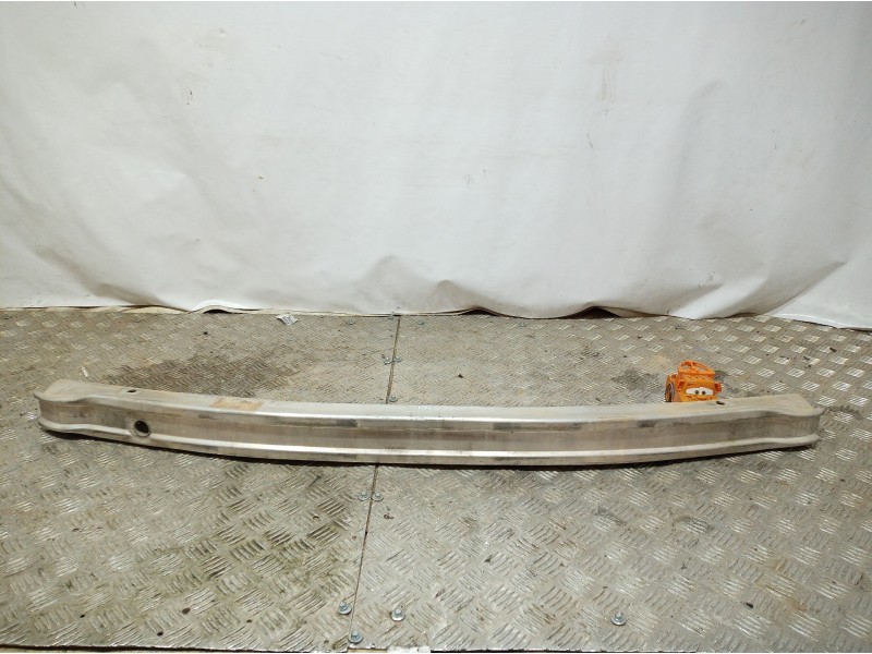 Recambio de refuerzo paragolpes delantero para renault scenic ii referencia OEM IAM 8200465572 8200465572 8200465572