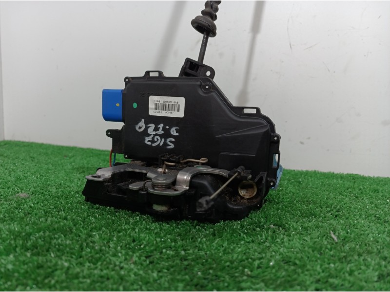 Recambio de cerradura puerta delantera izquierda para skoda octavia combi (1z5) elegance referencia OEM IAM 3D1837015AB 3D183701