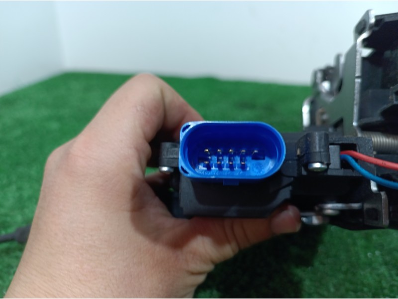 Recambio de cerradura puerta delantera izquierda para skoda octavia combi (1z5) elegance referencia OEM IAM 3D1837015AB 3D183701