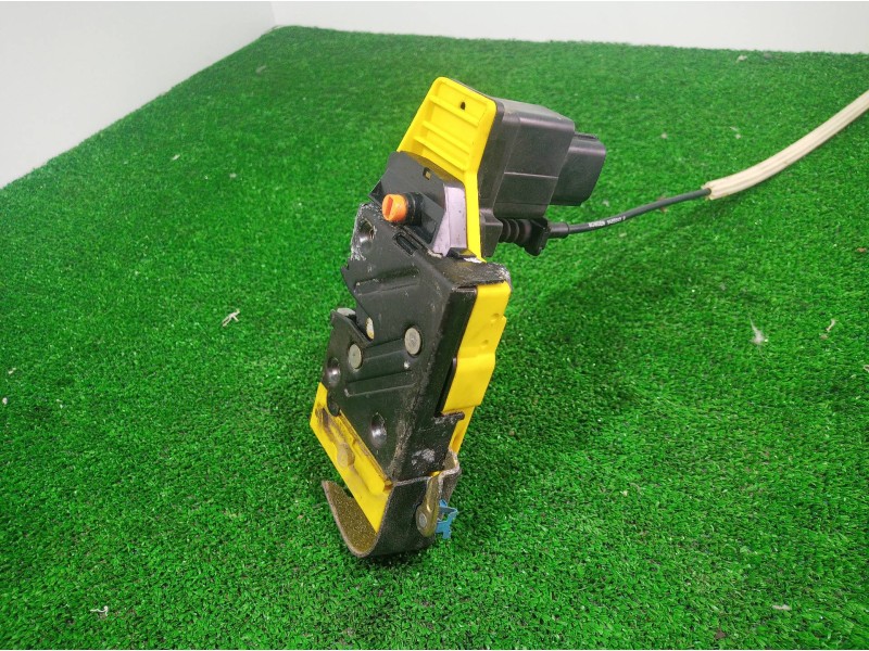 Recambio de cerradura puerta trasera izquierda para volvo s60 berlina 2.4 (103kw) referencia OEM IAM   