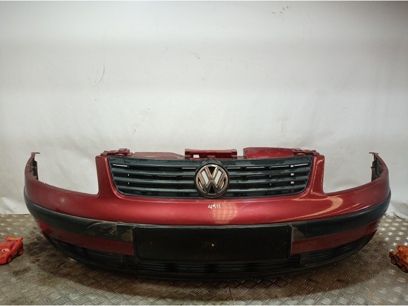 Recambio de paragolpes delantero para volkswagen passat berlina (3b2) comfortline referencia OEM IAM   
