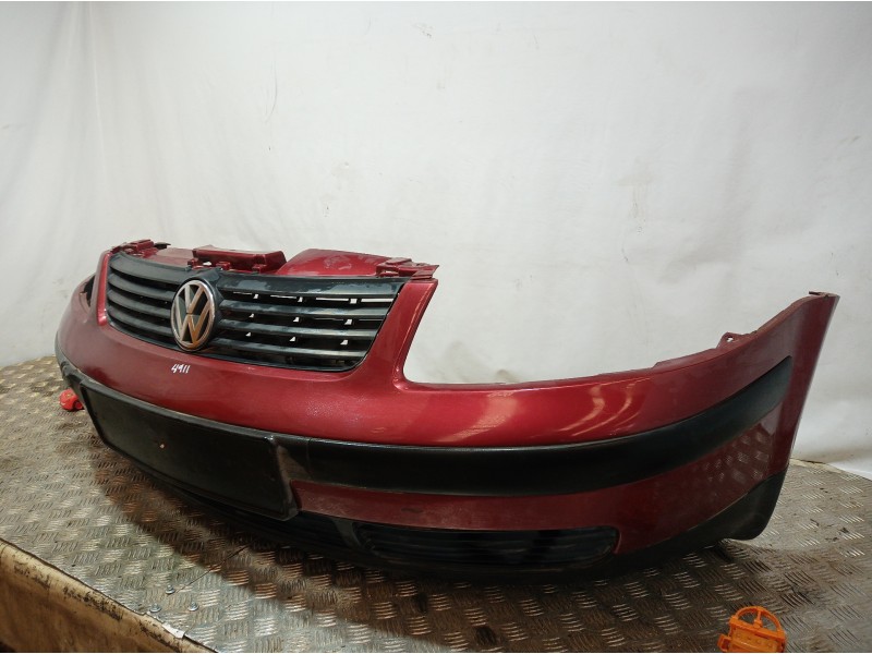 Recambio de paragolpes delantero para volkswagen passat berlina (3b2) comfortline referencia OEM IAM   