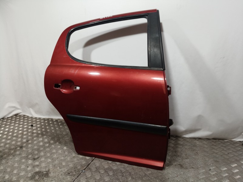 Recambio de puerta trasera derecha para peugeot 207 confort referencia OEM IAM   