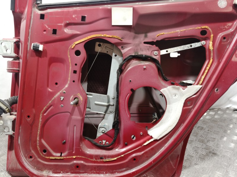 Recambio de puerta trasera derecha para peugeot 207 confort referencia OEM IAM   