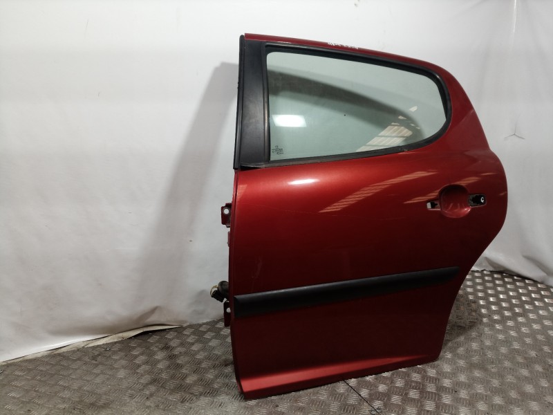 Recambio de puerta trasera izquierda para peugeot 207 confort referencia OEM IAM   