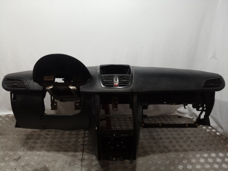 Recambio de salpicadero para peugeot 207 confort referencia OEM IAM   