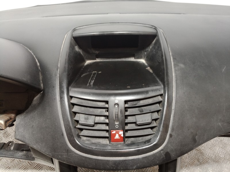 Recambio de salpicadero para peugeot 207 confort referencia OEM IAM   