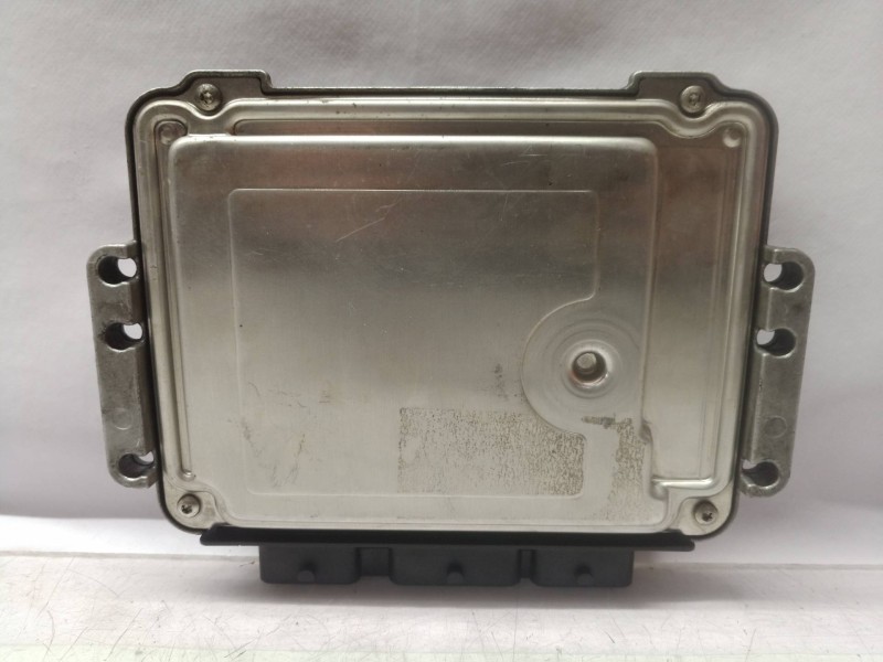 Recambio de centralita motor uce para peugeot 206 berlina 1.4 hdi referencia OEM IAM 9647158080 9647158080 9647785580