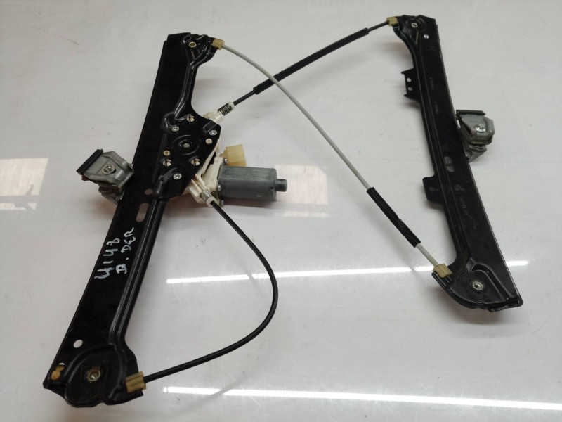 Recambio de elevalunas delantero derecho para bmw serie 5 berlina (e60) 530d referencia OEM IAM 6981142 6981142 997748100