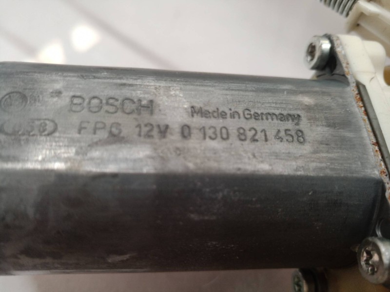 Recambio de elevalunas delantero derecho para bmw serie 5 berlina (e60) 530d referencia OEM IAM 6981142 6981142 997748100