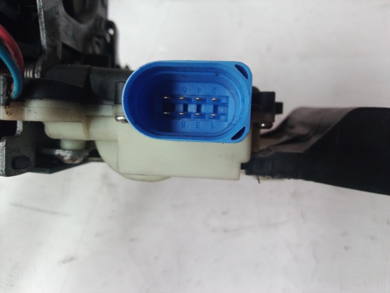 Recambio de cerradura puerta delantera derecha para volkswagen passat berlina (3b3) advance referencia OEM IAM 3B0837868 3B08378