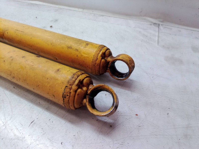 Recambio de amortiguador trasero para nissan patrol (k/w260) corto tb referencia OEM IAM   