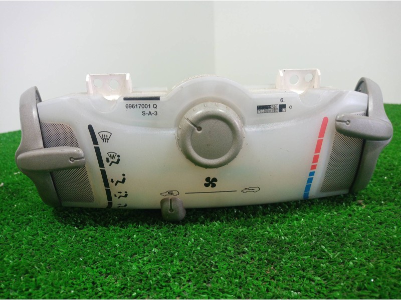 Recambio de mando calefaccion / aire acondicionado para peugeot 107 básico referencia OEM IAM P69610001A P69610001A P69610001A