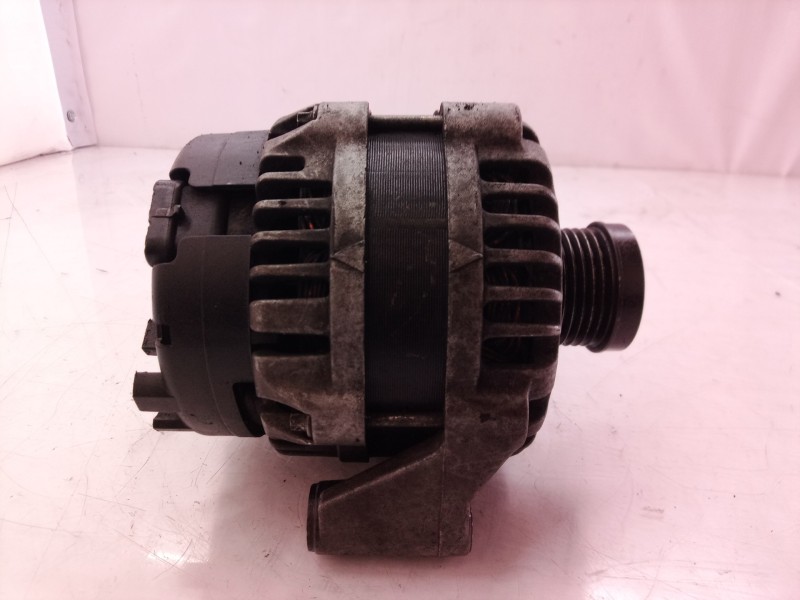 Recambio de alternador para ssangyong kyron 200 xdi premium 4wd referencia OEM IAM A6641540002 A6641540002 A6641540002