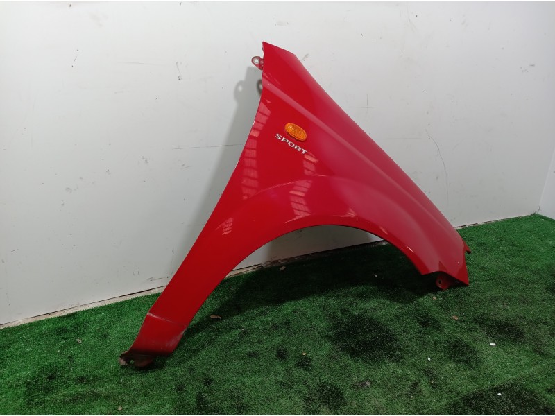 Recambio de aleta delantera derecha para chevrolet kalos 1.4 sx sport referencia OEM IAM   