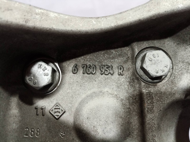 Recambio de mangueta delantera derecha para bmw serie 5 berlina (e60) 530d referencia OEM IAM 6760954 6760954 6760954