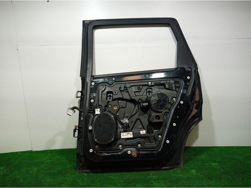 Recambio de puerta trasera derecha para dodge journey sxt referencia OEM IAM   