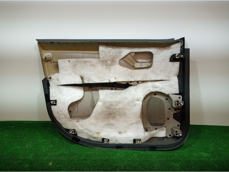 Recambio de guarnecido puerta delantera derecha para dodge journey sxt referencia OEM IAM   