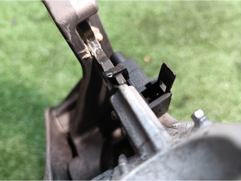 Recambio de palanca freno de mano para volkswagen golf plus (5m1) bluemotion edition referencia OEM IAM 8J0711303 8J0711303 1J09