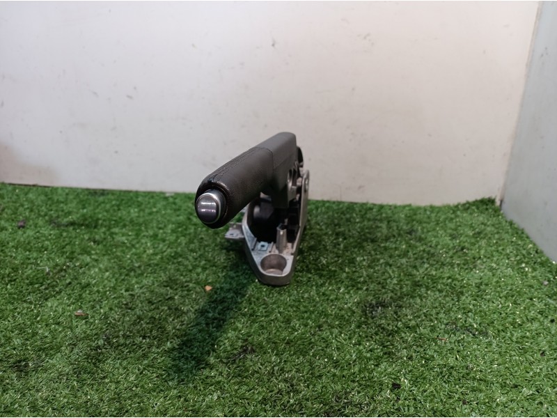 Recambio de palanca freno de mano para volkswagen golf plus (5m1) bluemotion edition referencia OEM IAM 8J0711303 8J0711303 1J09