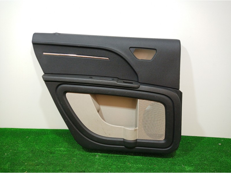 Recambio de guarnecido puerta trasera izquierda para dodge journey sxt referencia OEM IAM   