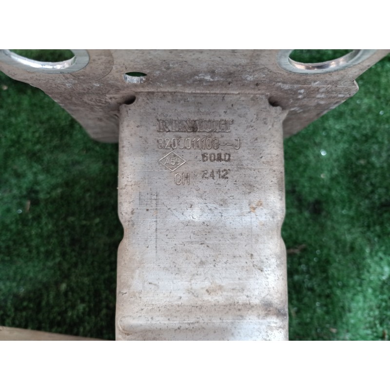 Recambio de refuerzo paragolpes delantero para renault megane ii coupe/cabrio authentique referencia OEM IAM 8200011108J 8200011