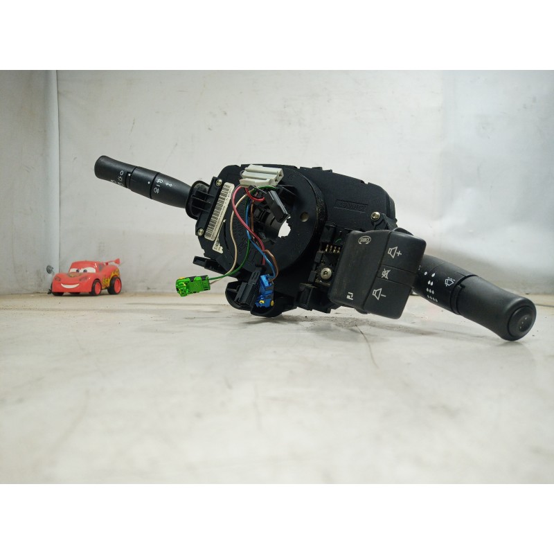 Recambio de mando multifuncion para renault megane ii classic berlina 1.9 dci diesel referencia OEM IAM 820021646511D 8200216465