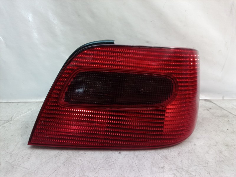 Recambio de piloto trasero derecho para citroën xsara berlina 2.0 hdi 66kw premier referencia OEM IAM   