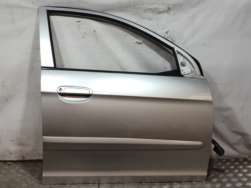 Recambio de puerta delantera derecha para kia picanto 1.1 active referencia OEM IAM 7600407010 7600407010 7600407010