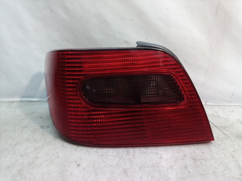 Recambio de piloto trasero izquierdo para citroën xsara berlina 2.0 hdi 66kw premier referencia OEM IAM   