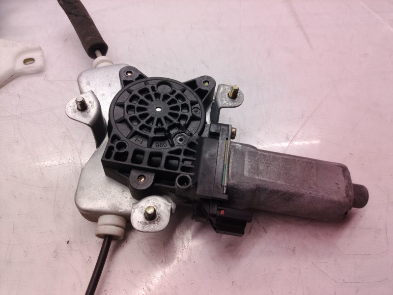 Recambio de elevalunas trasero derecho para ssangyong kyron 200 xdi premium 4wd referencia OEM IAM   