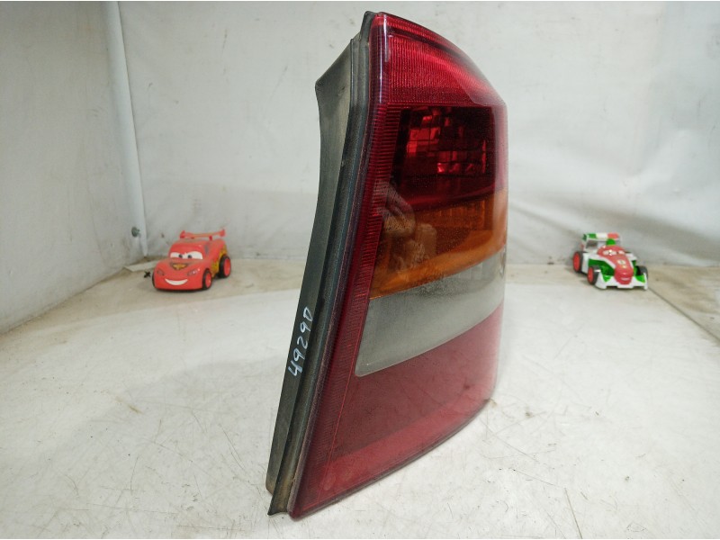 Recambio de piloto trasero derecho para opel astra g berlina club referencia OEM IAM 13117093 13117093 13117093