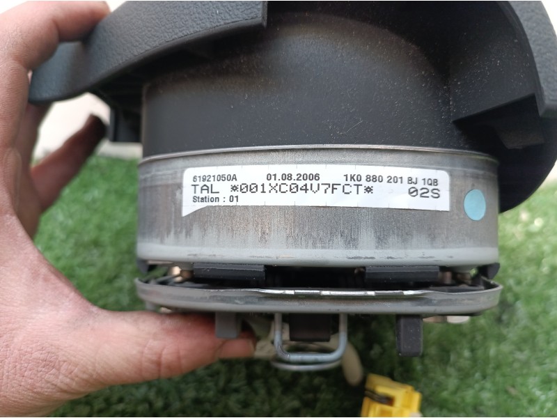 Recambio de airbag volante para volkswagen golf plus (5m1) bluemotion edition referencia OEM IAM 61921050A 61921050A 1K0880201BJ