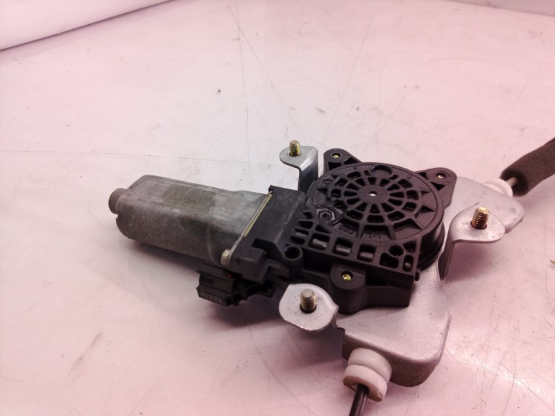 Recambio de elevalunas trasero izquierdo para ssangyong kyron 200 xdi premium 4wd referencia OEM IAM   