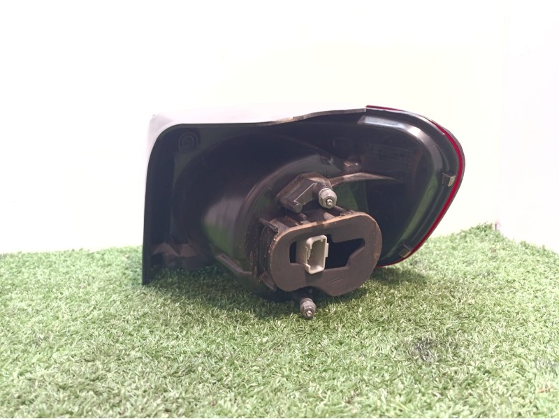 Recambio de piloto trasero izquierdo para volkswagen golf plus (5m1) bluemotion edition referencia OEM IAM 084411972LB 084411972