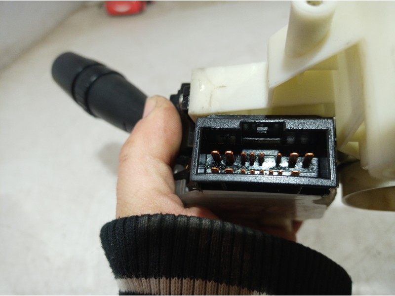 Recambio de mando multifuncion para hyundai accent (lc) 1.3 cat referencia OEM IAM 610W00280 610W00280 610W00280