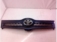 Recambio de rejilla delantera para toyota corolla verso (r1) 1.8 16v cat referencia OEM IAM   