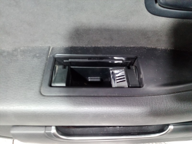 Recambio de guarnecido puerta trasera izquierda para audi a8 (4e2) referencia OEM IAM 4E0868065 4E0868065 4E0868065