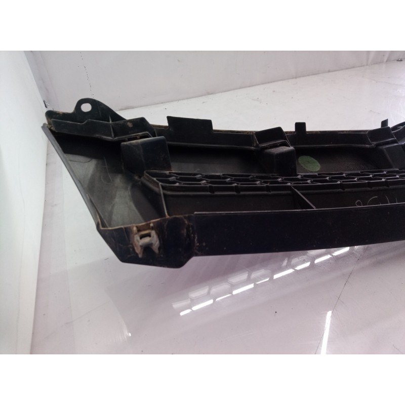 Recambio de rejilla delantera para toyota corolla verso (r1) 1.8 16v cat referencia OEM IAM   
