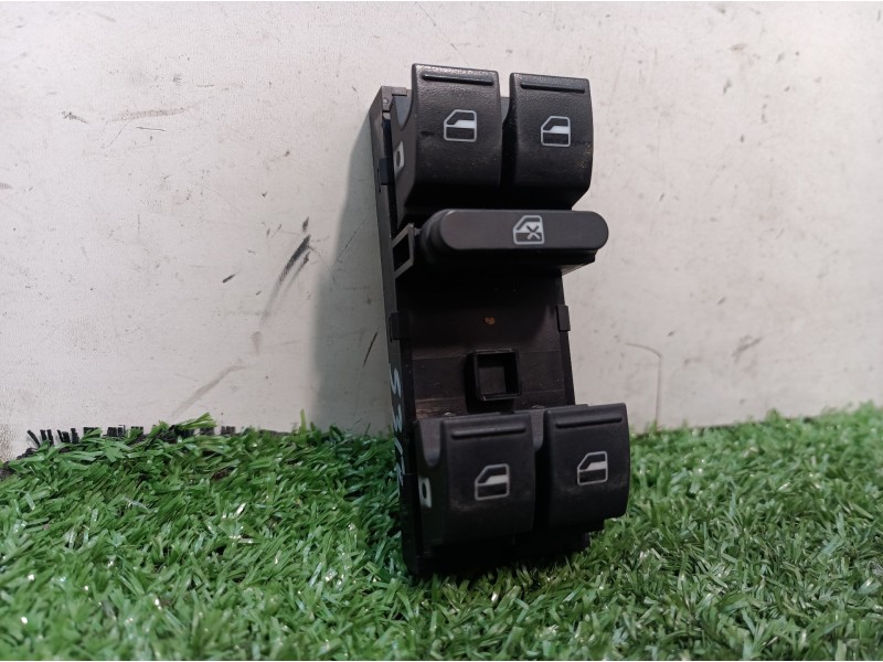 Recambio de mando elevalunas delantero izquierdo para volkswagen golf plus (5m1) bluemotion edition referencia OEM IAM 1K4959857