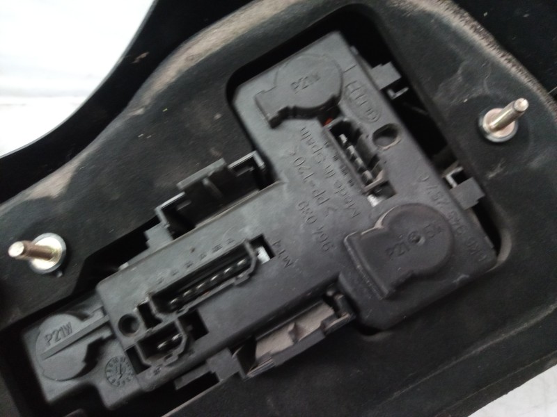 Recambio de piloto trasero izquierdo para seat ibiza (6k1) select referencia OEM IAM 6K6945111G 6K6945111G 6K6945111