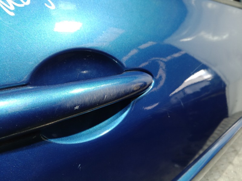 Recambio de puerta delantera derecha para renault megane ii classic berlina 1.9 dci diesel referencia OEM IAM   