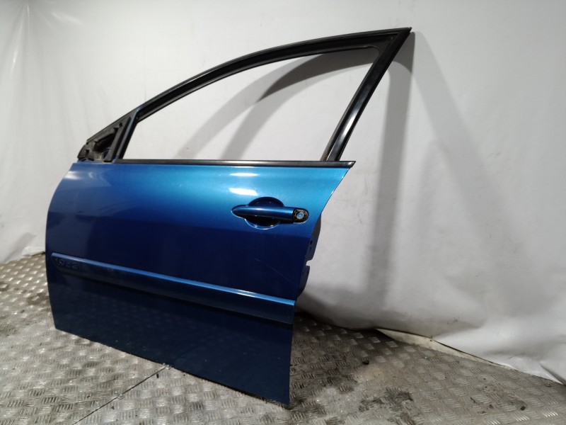 Recambio de puerta delantera izquierda para renault megane ii classic berlina 1.9 dci diesel referencia OEM IAM   