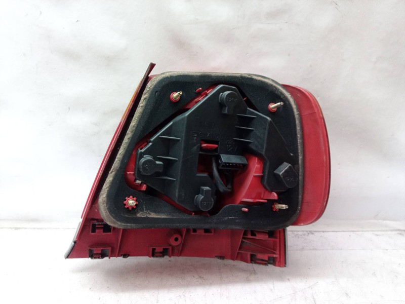 Recambio de piloto trasero izquierdo para audi a4 berlina (b5) 1.9 tdi referencia OEM IAM   