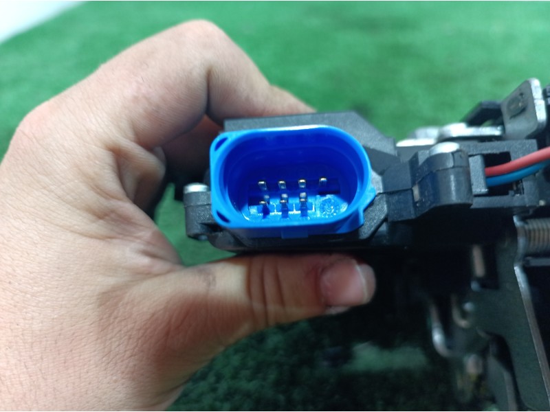 Recambio de cerradura puerta trasera derecha para skoda octavia combi (1z5) elegance referencia OEM IAM 7L0839016D 7L0839016D 7L