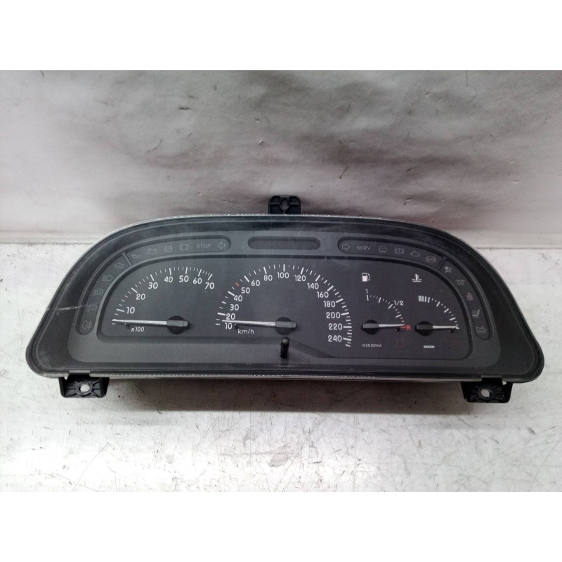 Recambio de cuadro instrumentos para renault laguna (b56) 2.0 referencia OEM IAM 21649582 21649582 21649582