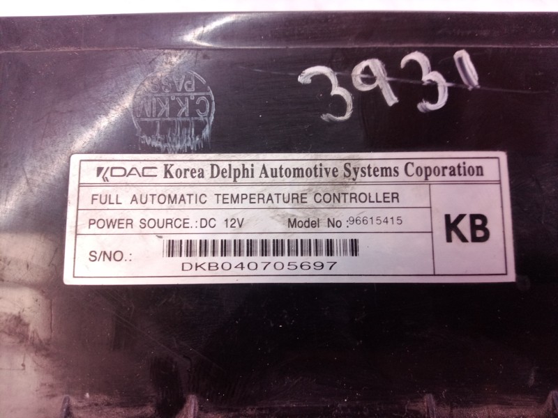 Recambio de mando climatizador para daewoo nubira berlina cdx referencia OEM IAM 96615415 96615415 96615415