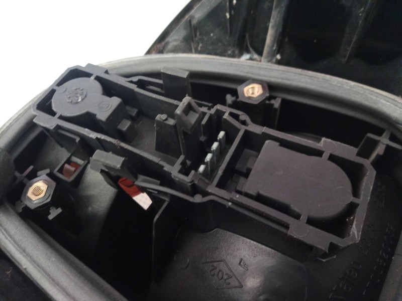 Recambio de piloto trasero izquierdo para renault laguna (b56) 2.0 referencia OEM IAM   