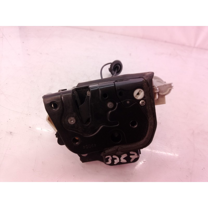 Recambio de cerradura puerta delantera derecha para audi a4 berlina (8e) 2.0 tdi 16v (103kw) referencia OEM IAM   