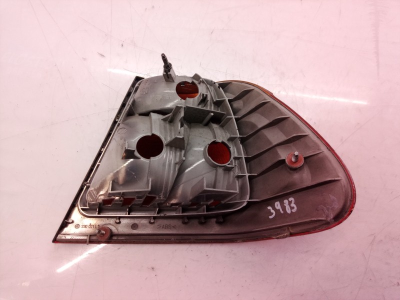 Recambio de piloto trasero izquierdo para bmw serie 3 berlina (e46) 320d referencia OEM IAM   